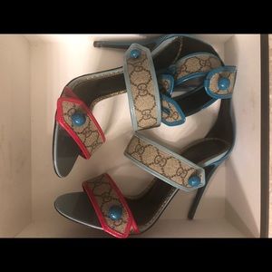 Gucci signature heels